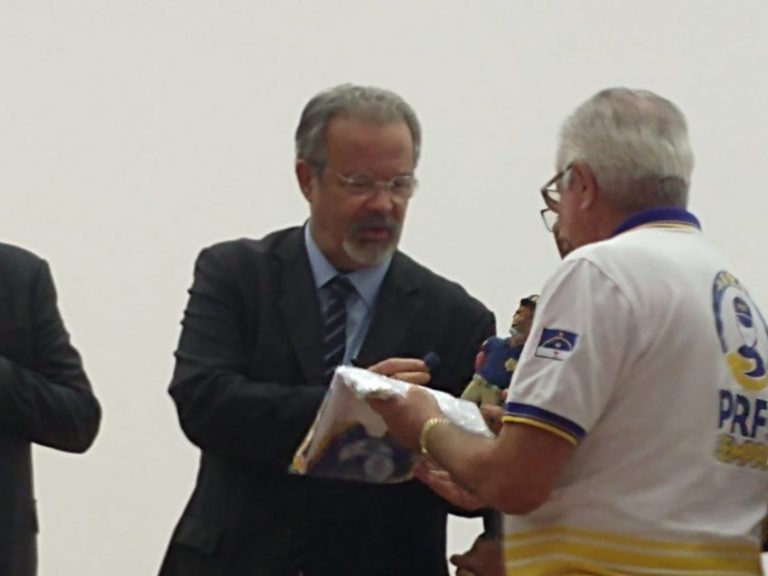 Read more about the article Homenagem ao Ministro Raul Jungmann